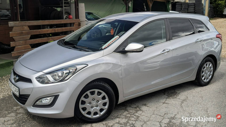 Hyundai i30 16D110OPŁACONYBezwypadkowy 1582cm3 i30 Częstochowa