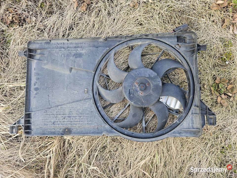 Wentylator wody Focus mk2 lift 16 benzyna Wentylatory chłodnicy Układ chłodzenia sprzedam