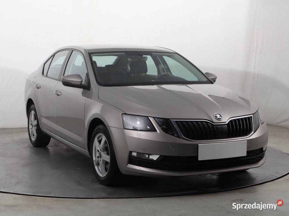 Skoda Octavia 15 TSI manualna Katowice
