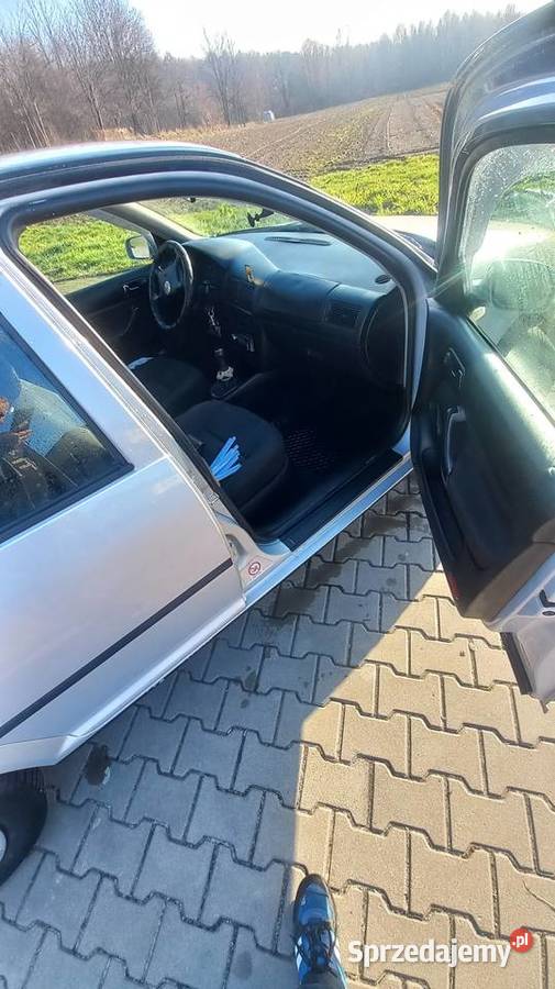 Golf 4 stary SDI BEZ TURBO manualna świętokrzyskie Bieliny