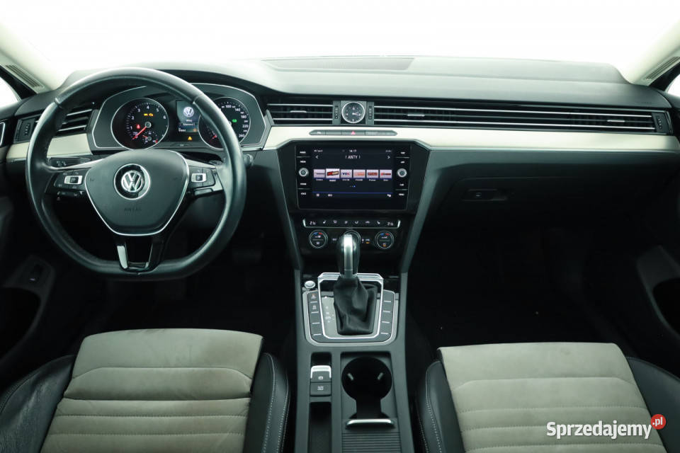 VW Passat 18 TSI gniazdo USB Motoryzacja mazowieckie