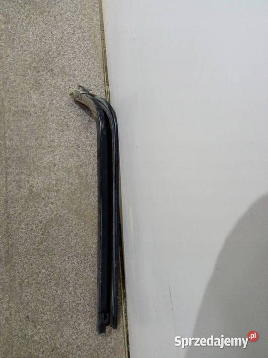 ZAWIAS DRZWI PROWADNICA DRZWI PRAWYCH TYŁ Ford Rok produkcji 2019