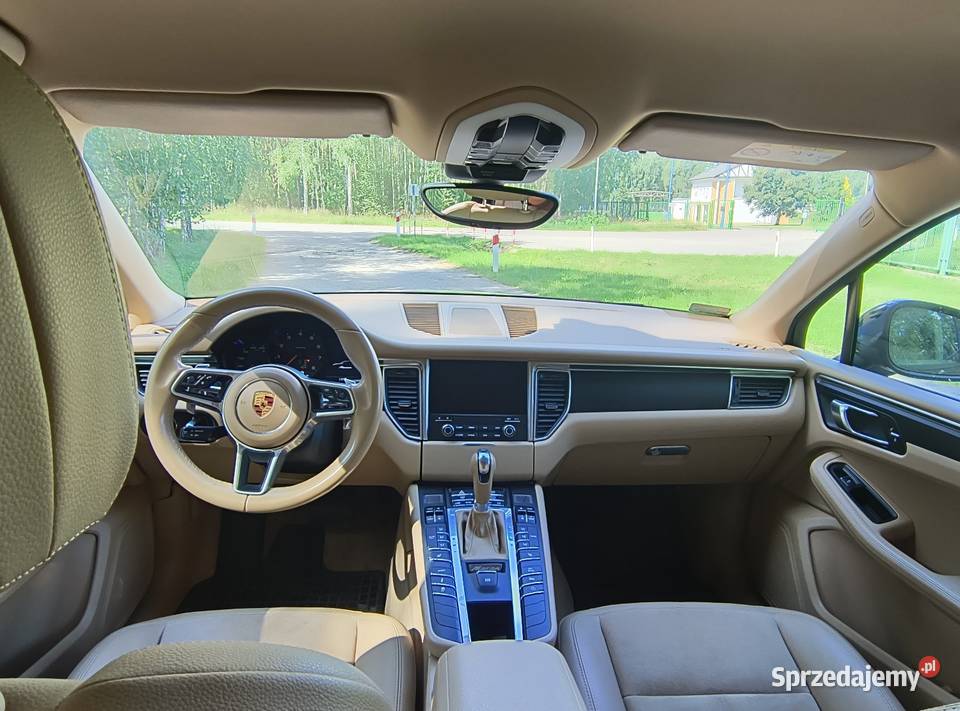 Porsche Macan Salon polska czujnik zmierzchu Grudziądz