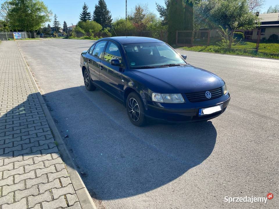 Volkswagen Passat B5 16 Sedan / Limuzyna Kowala-Stępocina