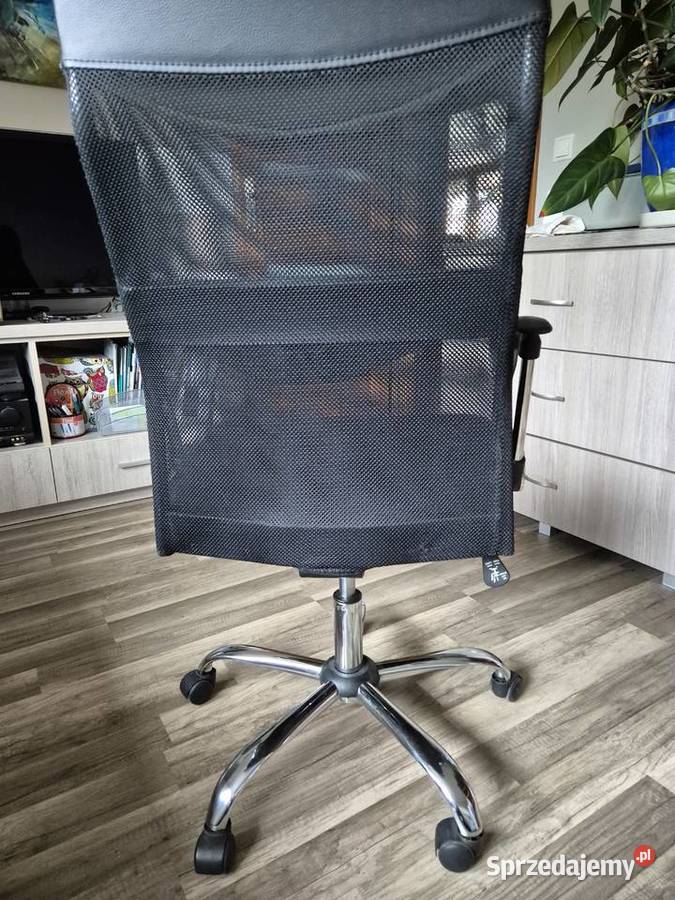 fotel obrotowy solidny Skubianka