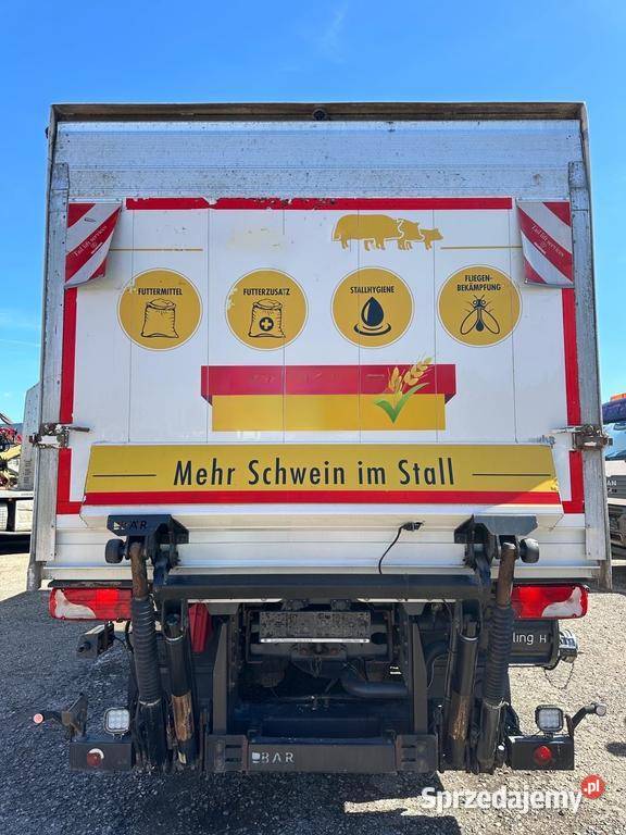 Z wydmuchem do śruty pelettu paszy Scania lodówka