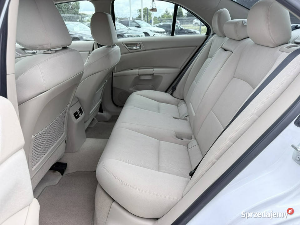 Suzuki Kizashi 24 16V VVT 178 LPG 4x4 światła przeciwmgielne Suzuki Wrocław sprzedam