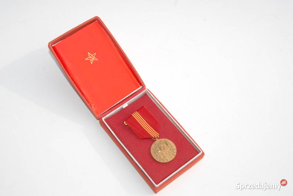 Stara medal zapinka odznaka wpinka 80 lata antyk Cieszyn sprzedam