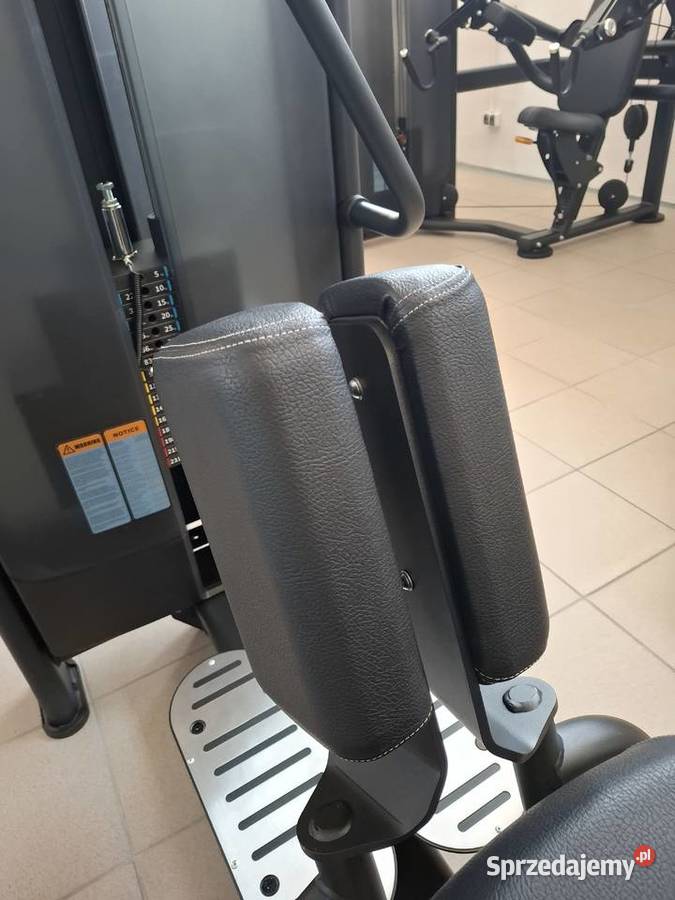 Maszyna na odwodziciele i przywodziciele RE8020 Wałcz