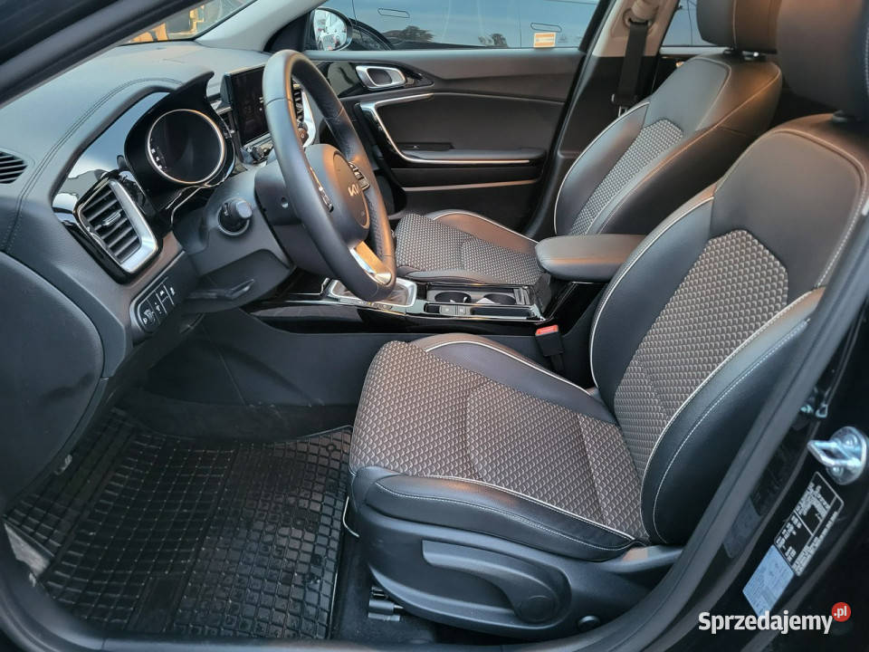 Kia Nowy Ceed Tribute FV23 Ceed kombi15TGDI 140 światła przeciwmgielne