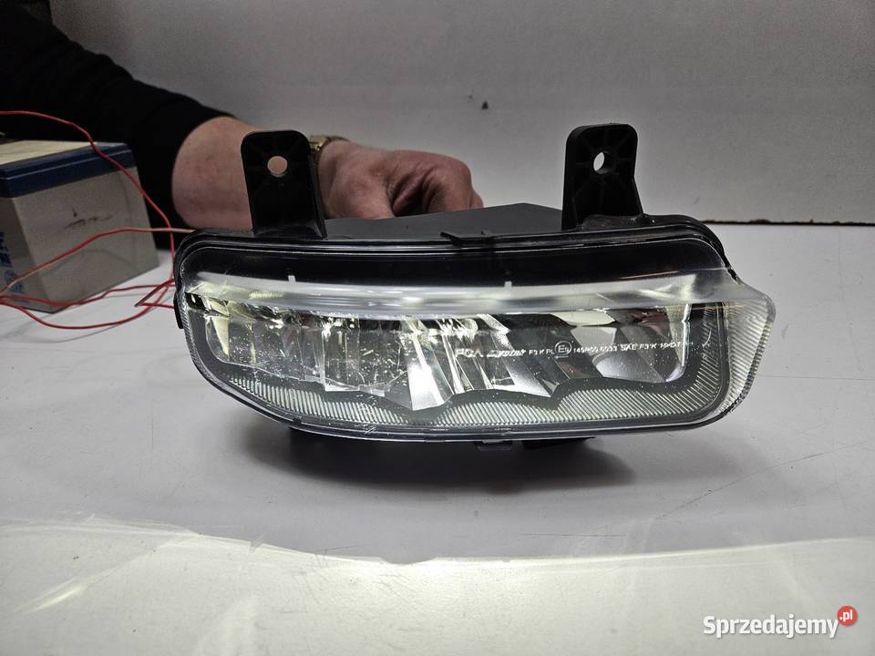 DODGE RAM 1500 HALOGEN PRAWY ŚWIATŁO osobowe Lampy przeciwmgielne wielkopolskie