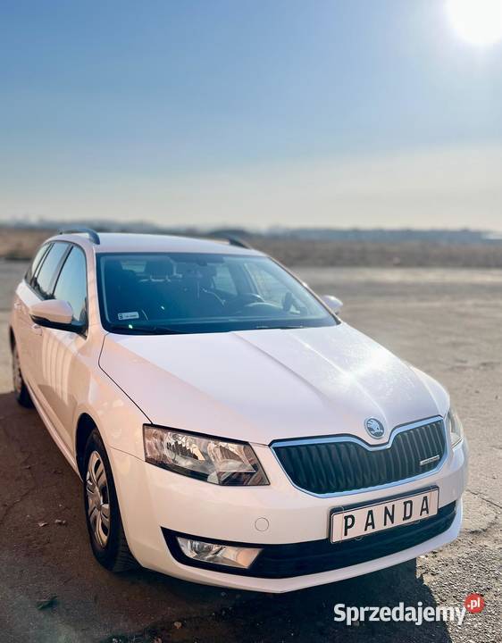 Skoda Octavia III Combi biała Legnica