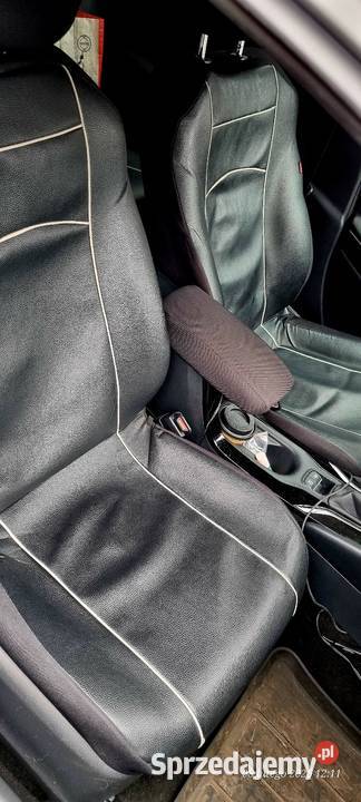 Pokrowce toyota corolla 2019 sedan Pokrowce samochodowe Świętochłowice sprzedam