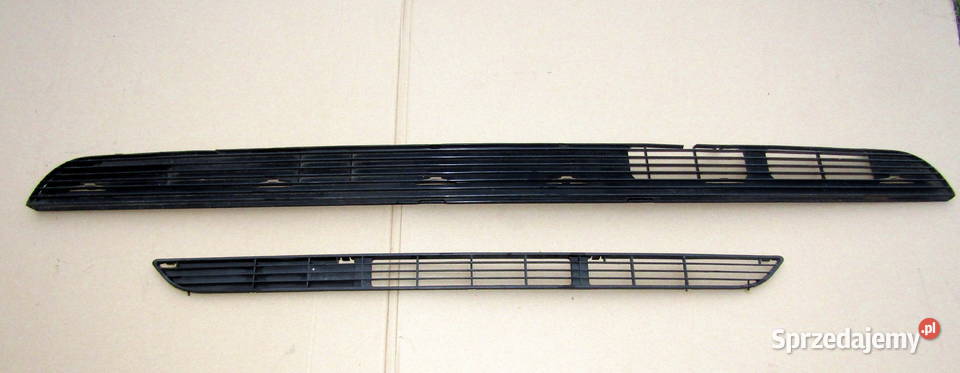 KRATKA ZDERZAKA PRZEDNIEGO AUDI B2 321853677B Mysłaków