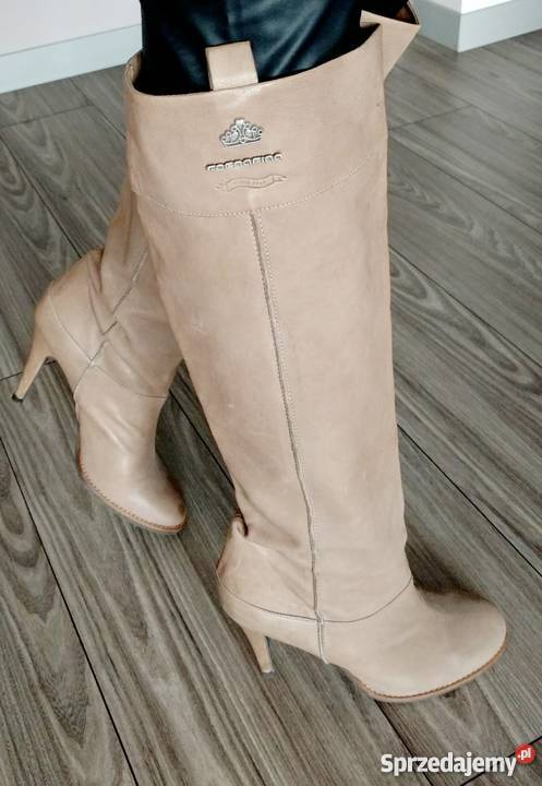 Fornarina beżowe kozaki logo Rozmiar 40 Grójec