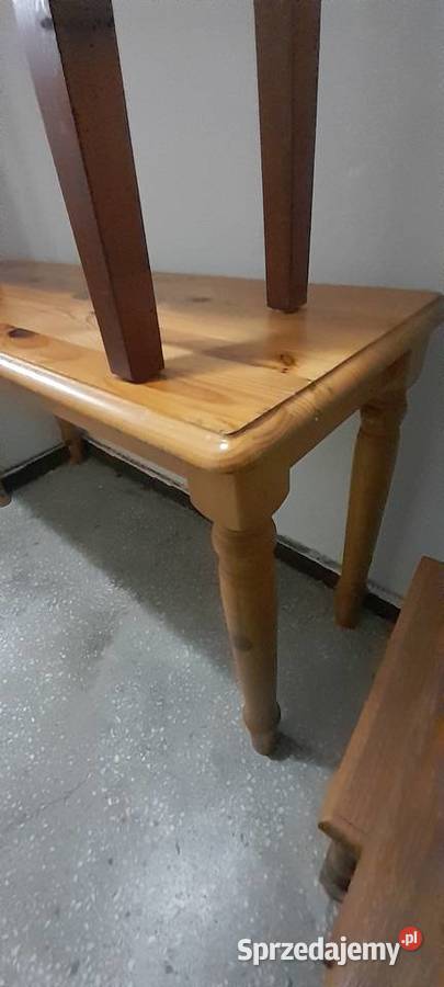 Jasna konsola stolik Oleśnica