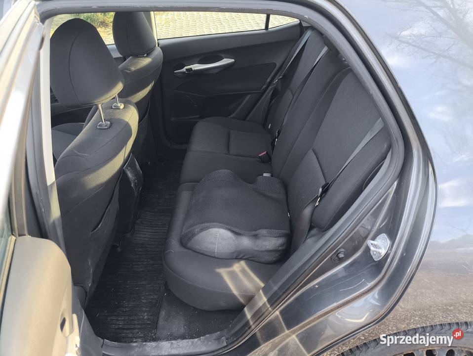 Toyota Auris 133 benzyna nowy rozrząd Skawa sprzedam