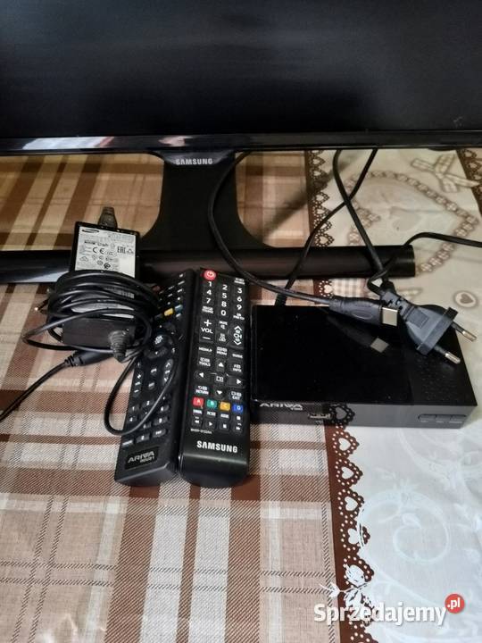 Telewizor Samsungdekoder DVBT2 tuner piloty LED Warszawa