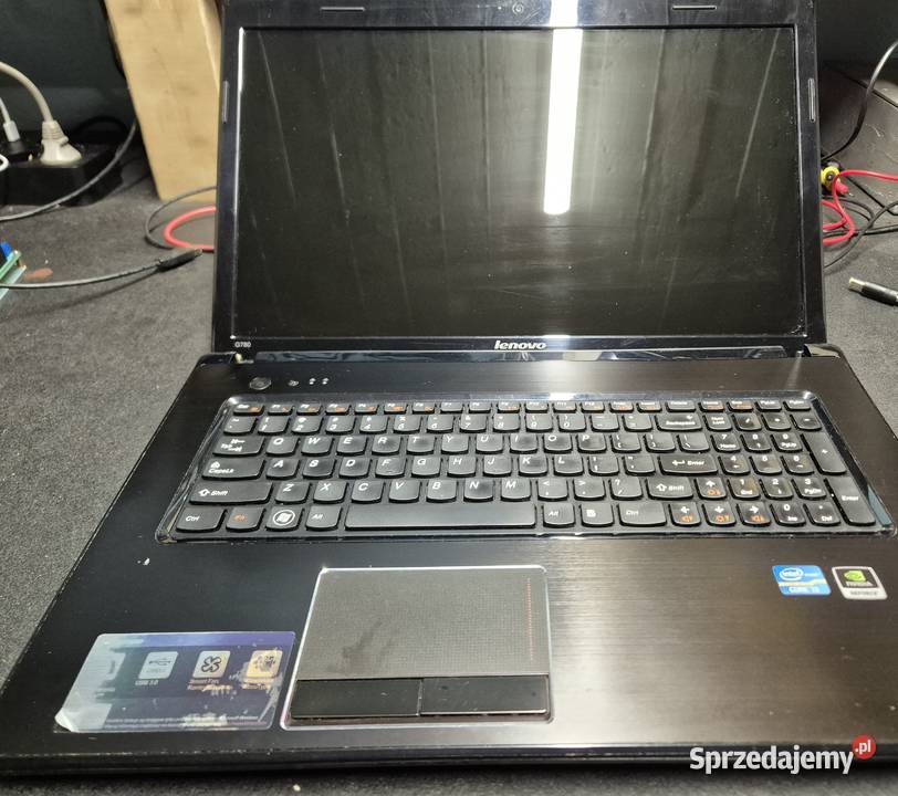 Laptop lenovo g780 uszkodzony prawy zawias Laptopy i netbooki Ruda Śląska