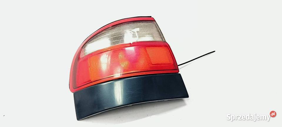 LAMPA LEWA TYŁ TOYOTA CARINA Lipno