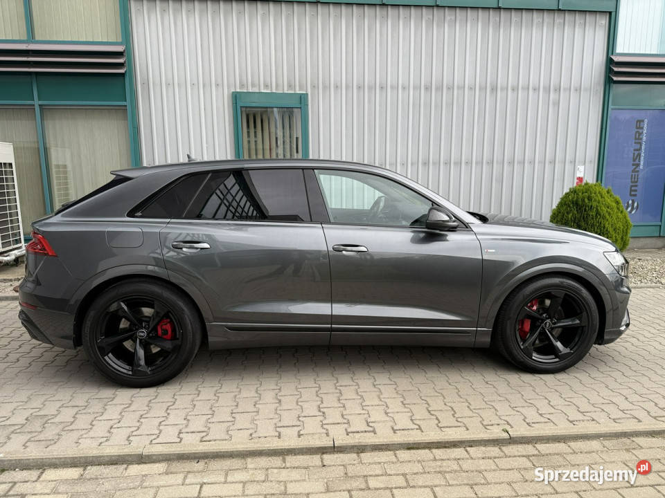 Audi Q8 FVAT23 46 Skrętna oś tylna Bezwypadkowy podgrzewane fotele Węgrzce sprzedam