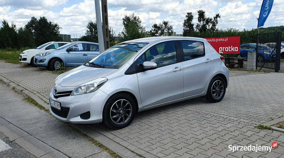 Toyota Yaris Kamera cofania6 immobilizer Przyszowice sprzedam
