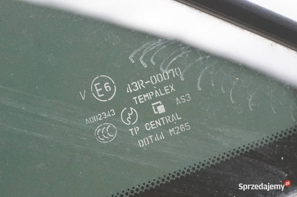 SZYBA KAROSERYJNA LEWA TYŁ TYLNA INFINITI FX35 Nowy Tomyśl sprzedam