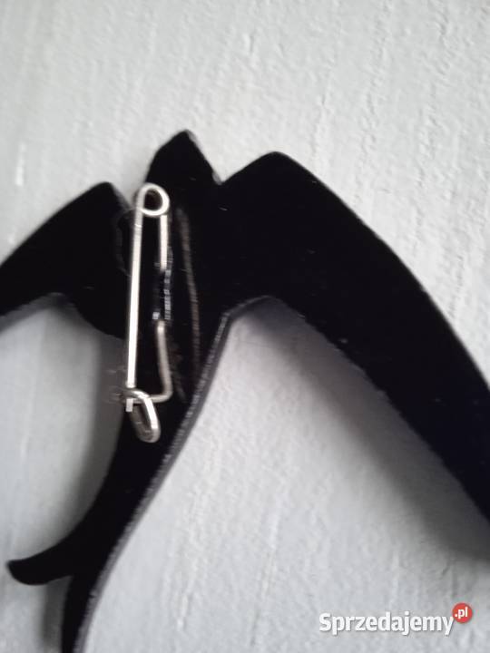 BROSZKA CZARNA JASKÓŁKA Ozdoby Piła