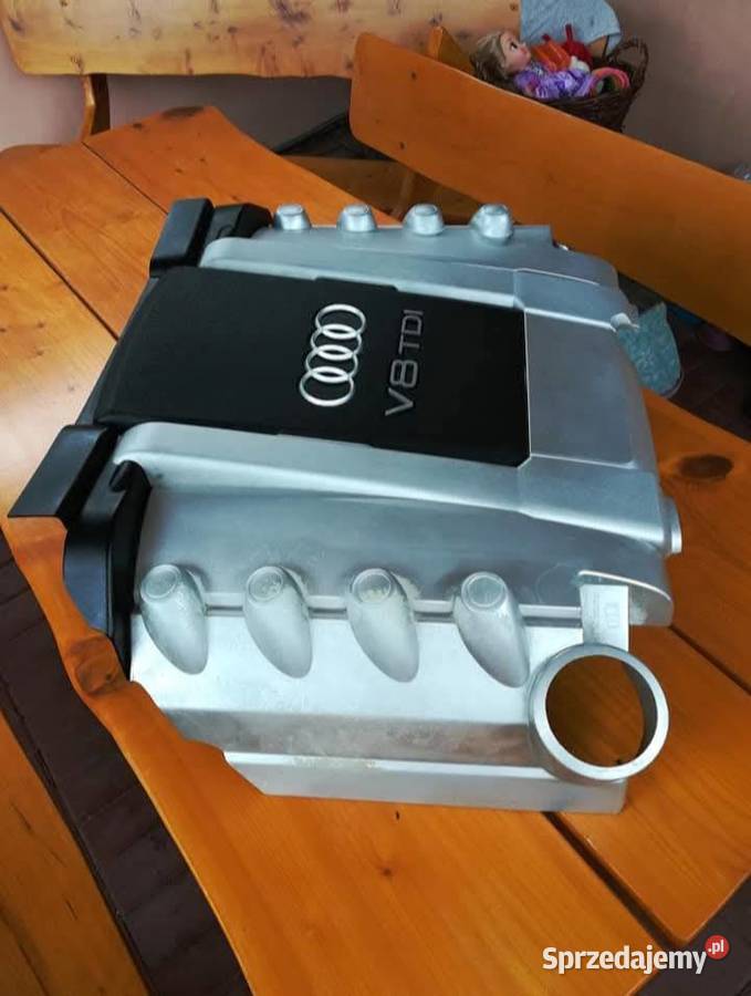 Pokrywa silnika osłona AUDI A8 D3 057103925 osobowe Złotoryja