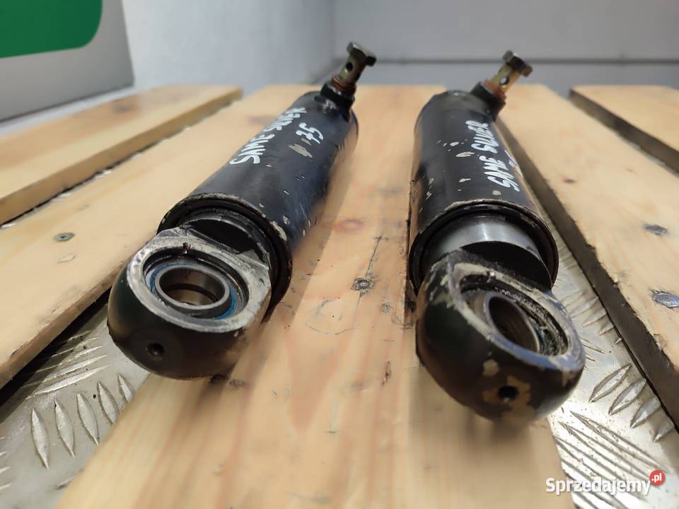 Siłownik hydrauliczny wspomagania skrętu SAME 75 Części maszyn i innych pojazdów Wilkowo sprzedam