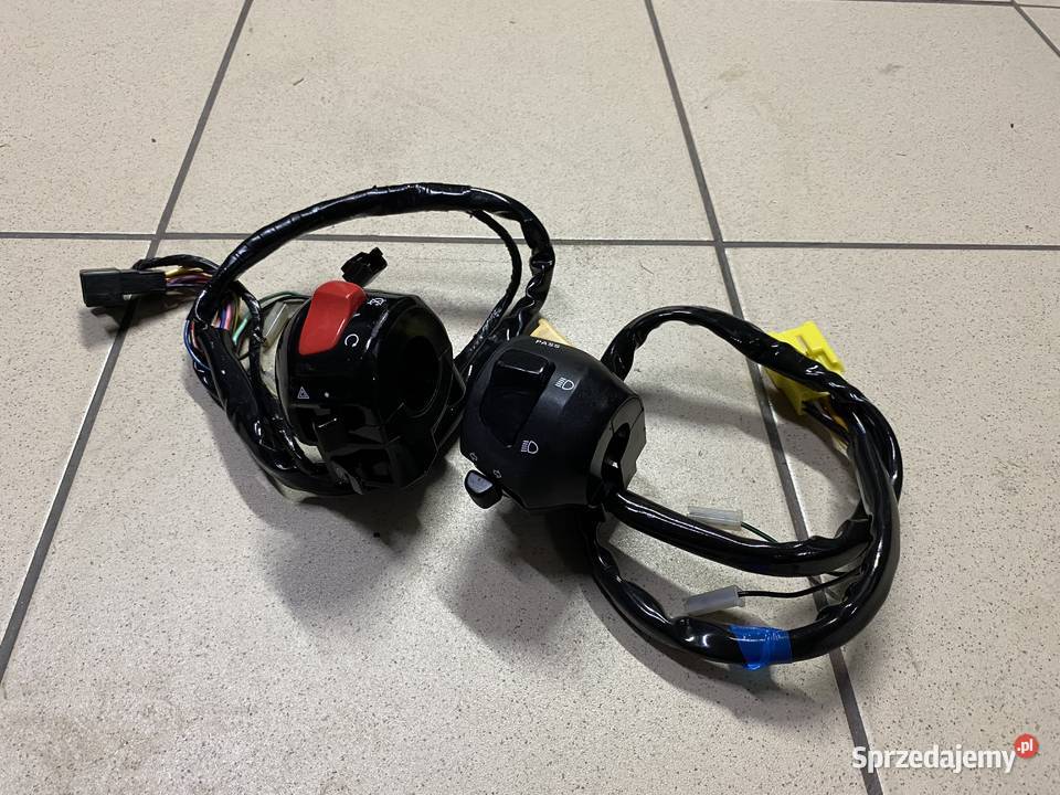 Przełącznik prawy lewy Suzuki Burgman 400 K7 Brzeszcze