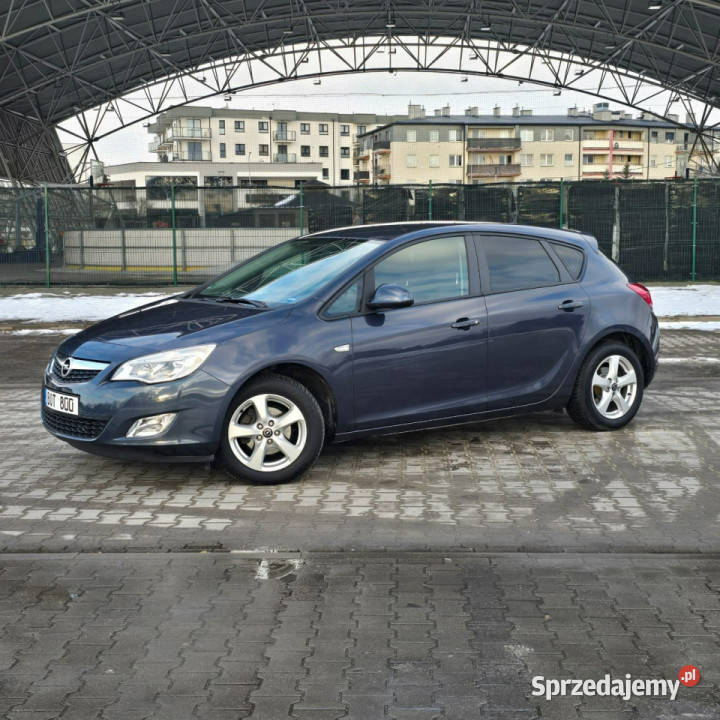 Opel Astra Opel Astra 14 Turbo Cosmo J 20092019 Ostrów Mazowiecka