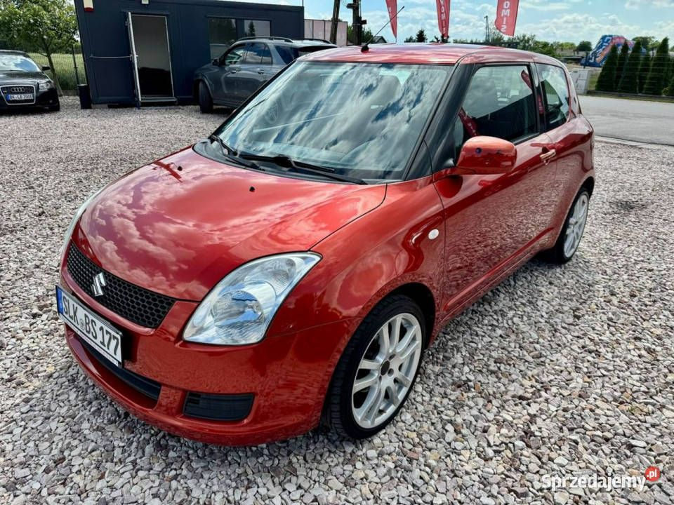 Suzuki Swift Swift 13 benzyna 111 2koła Śliczny 2/3 Szerominek