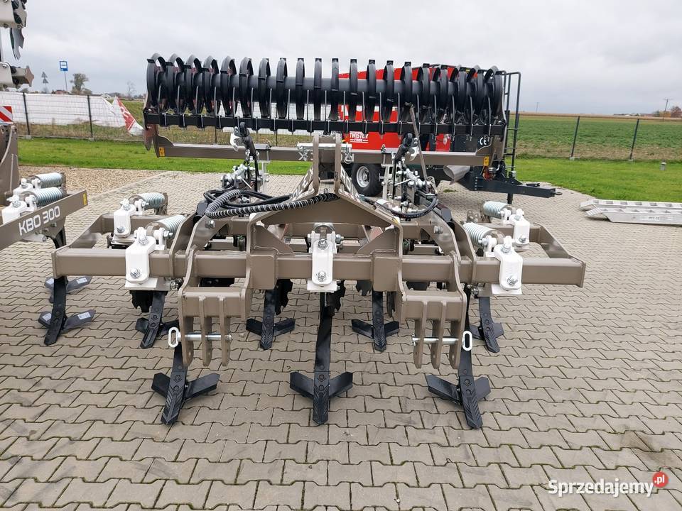 Kultywator bezorkowy lekki 26m dwa rzędy talerzy łódzkie Rząśno