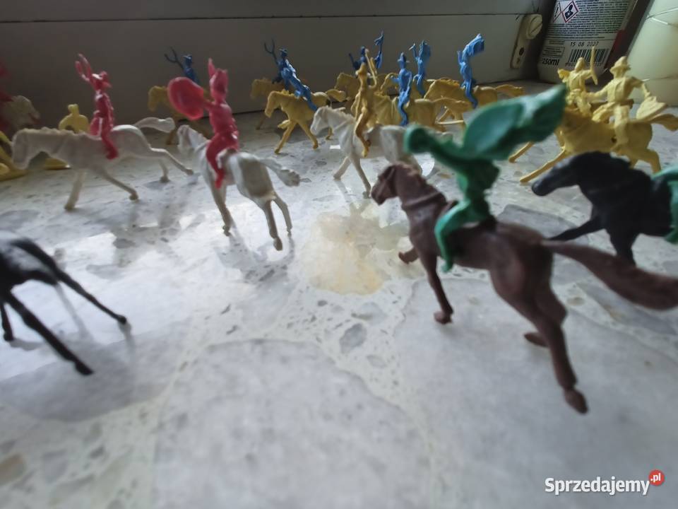 Mini figurki żołnierzyki indianie kowboje podkarpackie