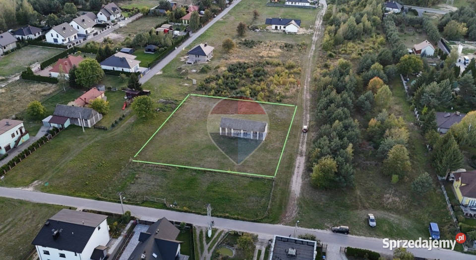 DZIAŁKA 2666 m budynek gospodarczy 136 m utwardzona Sołtyków