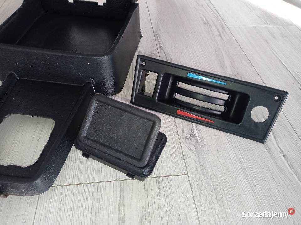Konsola półka deska rozdzielcza Fiat 125 Lublin