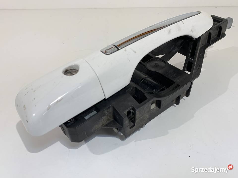 KLAMKA ZEWNĘTRZNA LEWY PRZÓD CHRYSLER PACIFICA