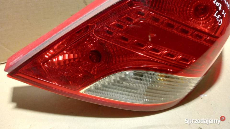PEUGEOT 207 FL LAMPA TYŁ PRAWA LED Zbierkowo