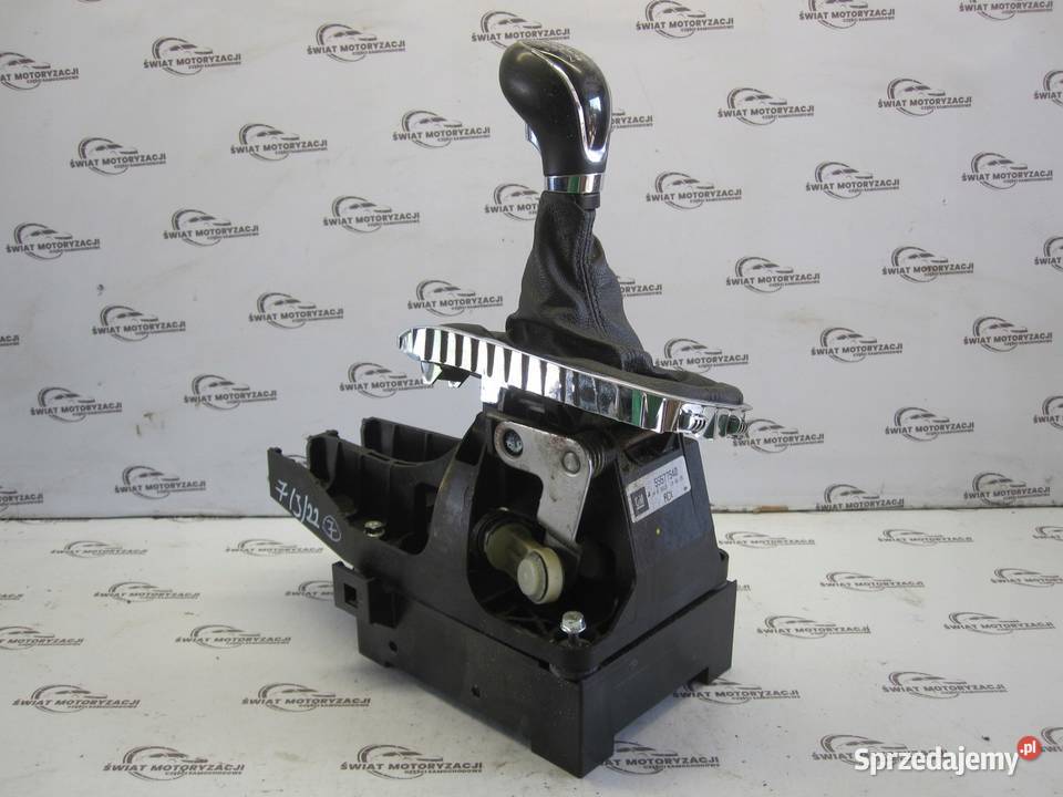 ASTRA J GTC 13r lewarek gałka zmiany biegów osobowe Kielce