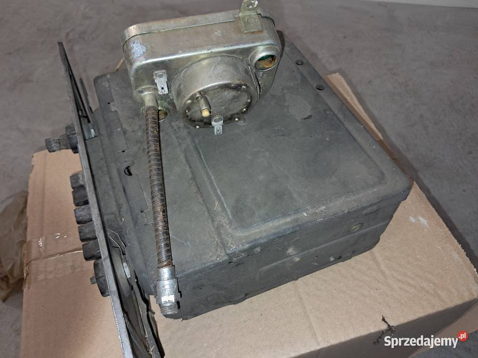 Wołga 24 błotnik radio zegarek osobowe Siedlce