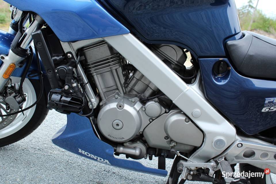 Honda Revere Ntv rc33 Trzebnica