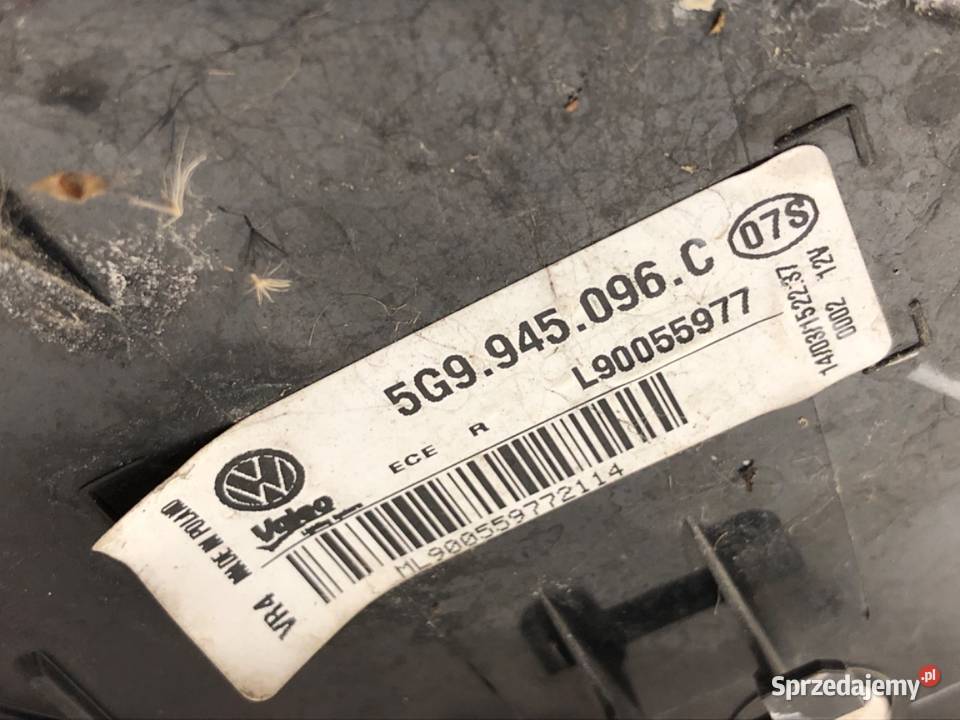 LAMPA PRAWY TYŁ VW GOLF VII 5G9945096C Hatchback