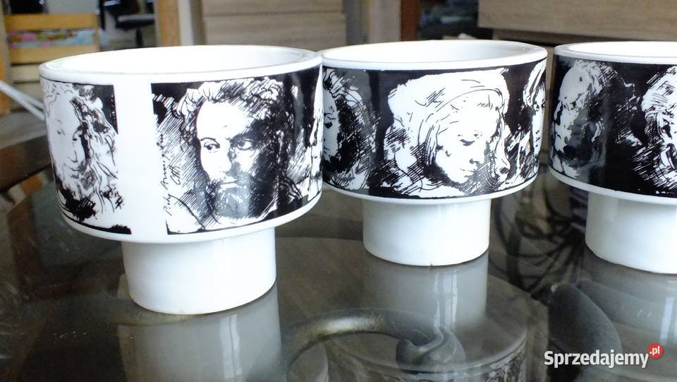 Kolekcjonerski zestaw porcelanowych filiżanek Jelenia Góra