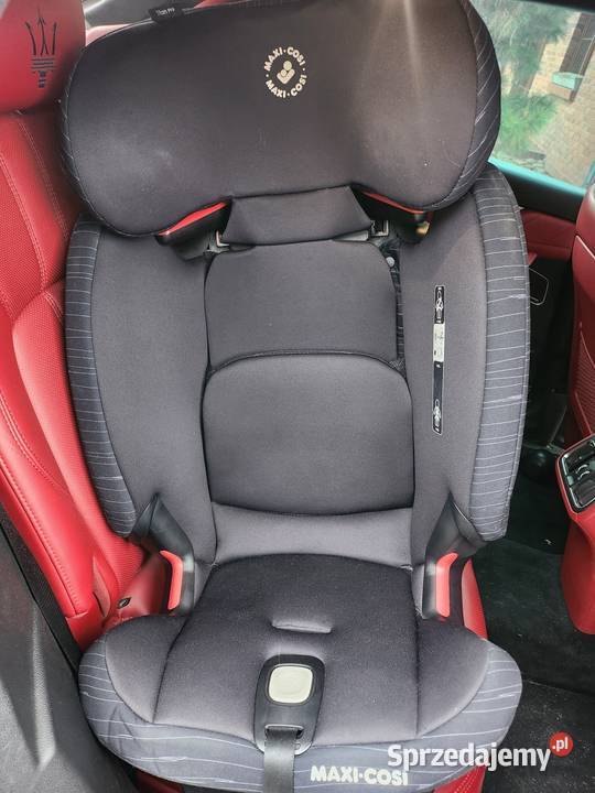 Fotelik Maxi Cosi czarny 36 ISOFIX Kamionki