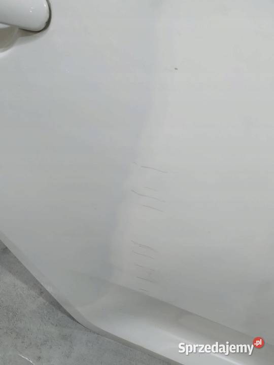 DRZWI PRAWE TYŁ KOMBI LF9E Skoda Rapid I świętokrzyskie sprzedam