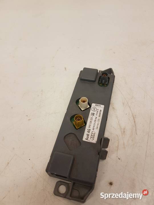 WZMACNIACZ ANTENOWY AUDI A4 B8 A5 8K5035225J Przystajń