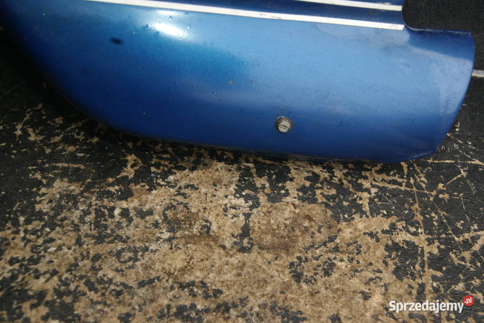 SUZUKI GT 550 GT550 BOCZEK OSŁONA POKRYWA BOCZNA