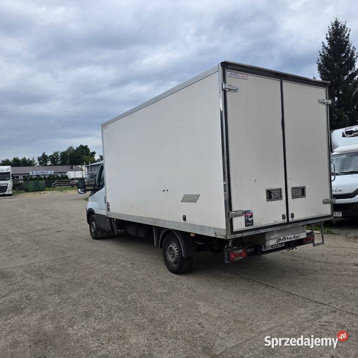 Sprzedam samochód dostawczy Iveco Daily manualna sprzedam