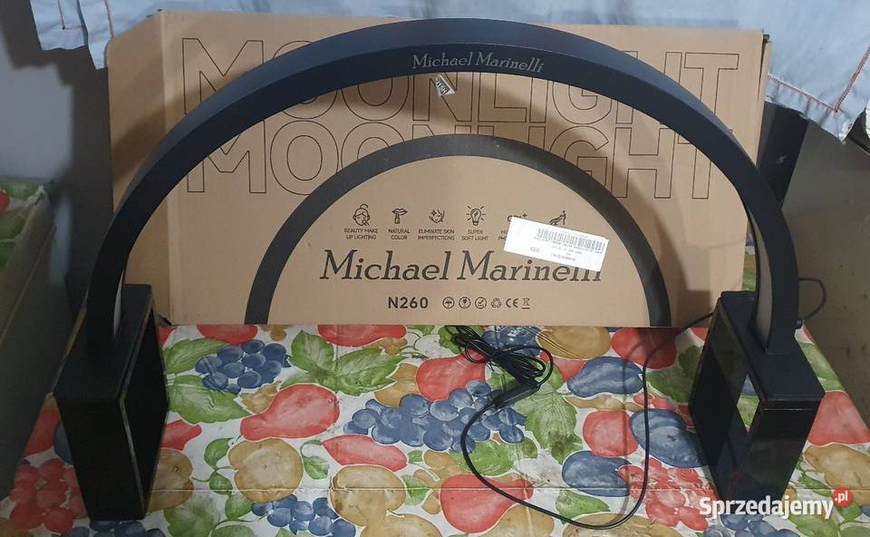 Stajak pod lampe Pakość